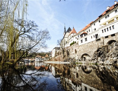 Excursão em grupo para a cidade medieval pitoresca Český Krumlov