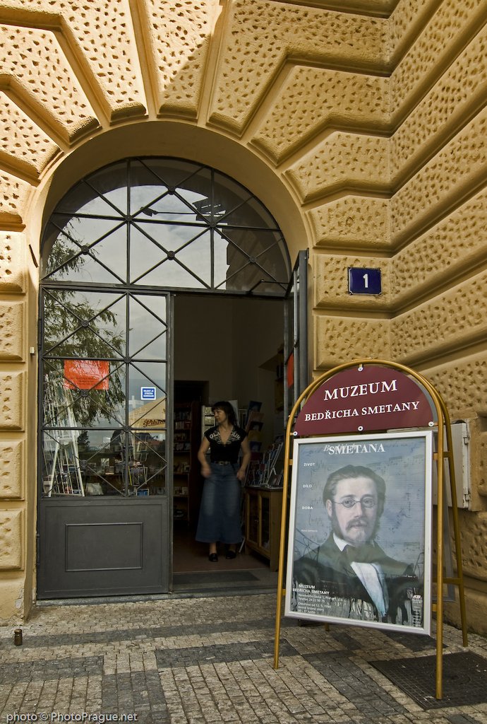 4 Bedrich Smetana museum Prague